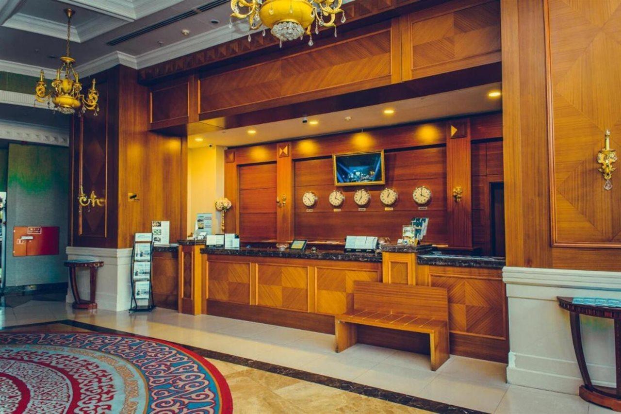 外交官商务中心酒店 阿斯坦纳 外观 照片